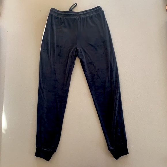 NEW Forever 21 Velour Joggers Pants Sweatpants - Picture 2 of 7